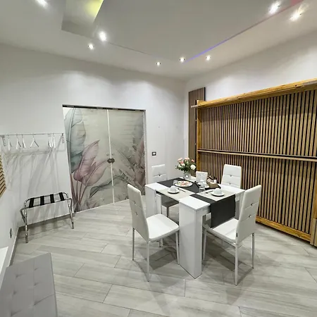 Suite56roma Apartman *